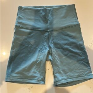 TNA Sage Bike Shorts High-Waisted Stretch